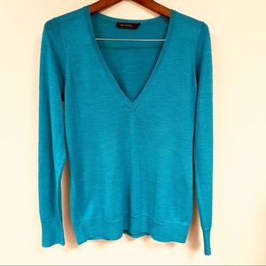 Limited turquoise v neck Marino wool blend sweater L